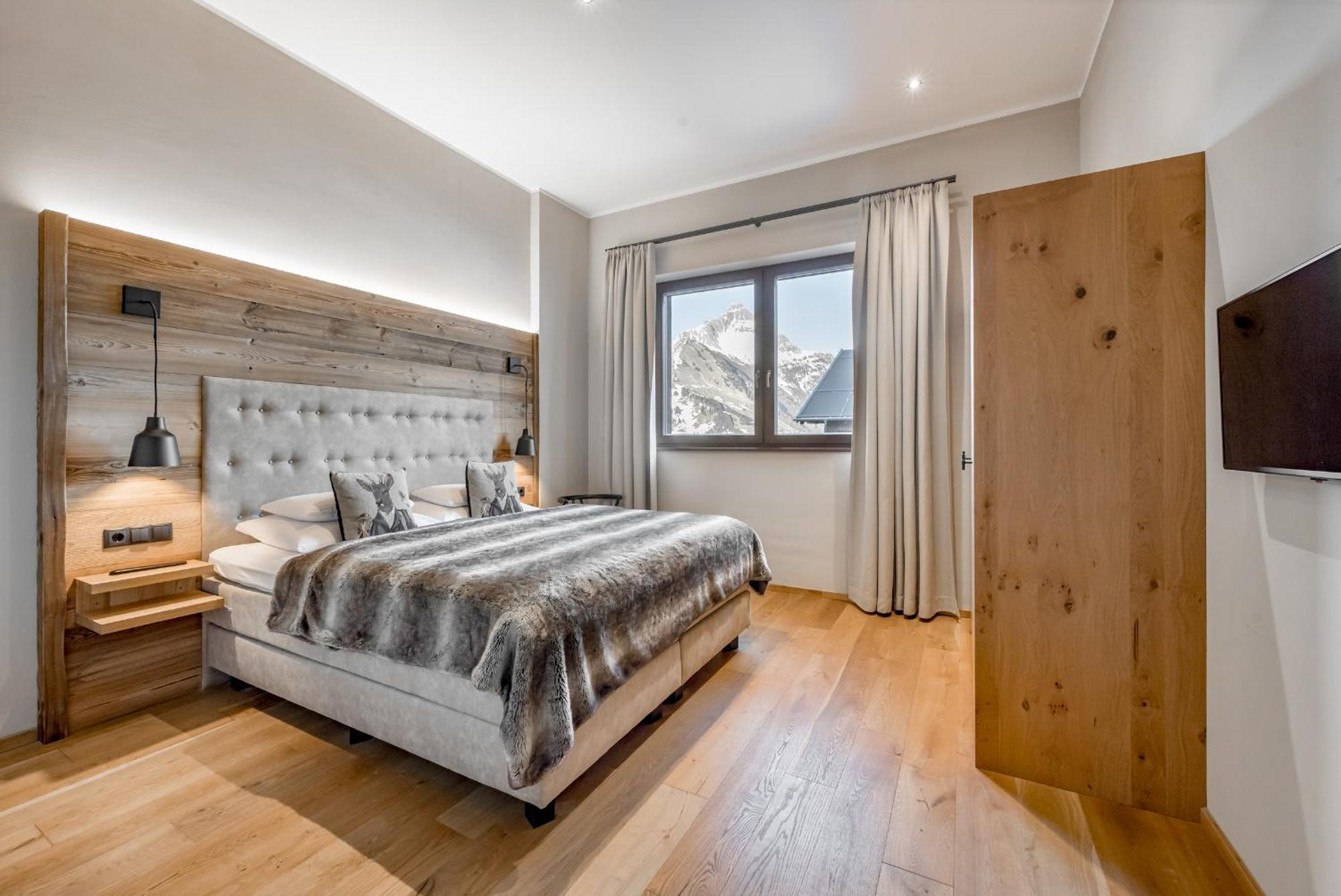 Alpenparks Hotel & Apartment Arlberg Warth Mit Pool Exterior foto